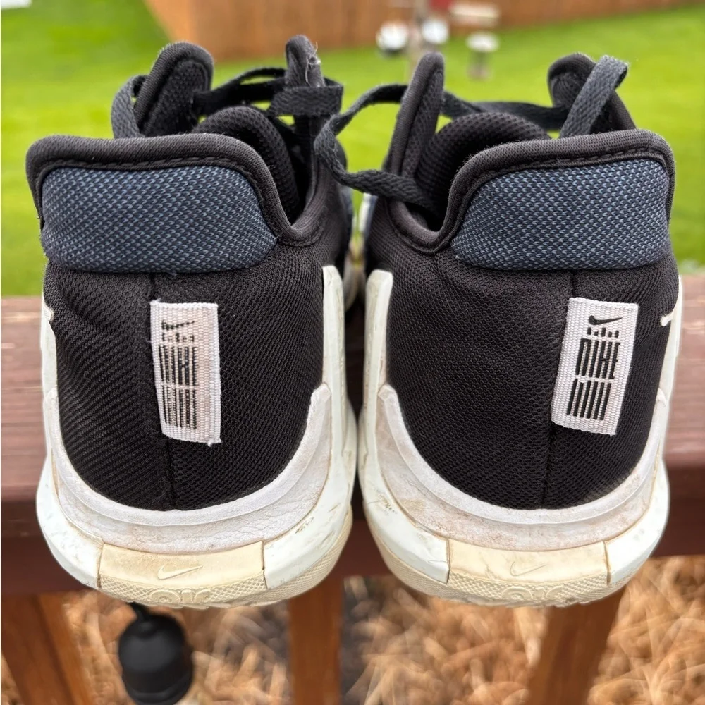 Size 9 Nike LeBron Witness 6 Black Dark Obsidian